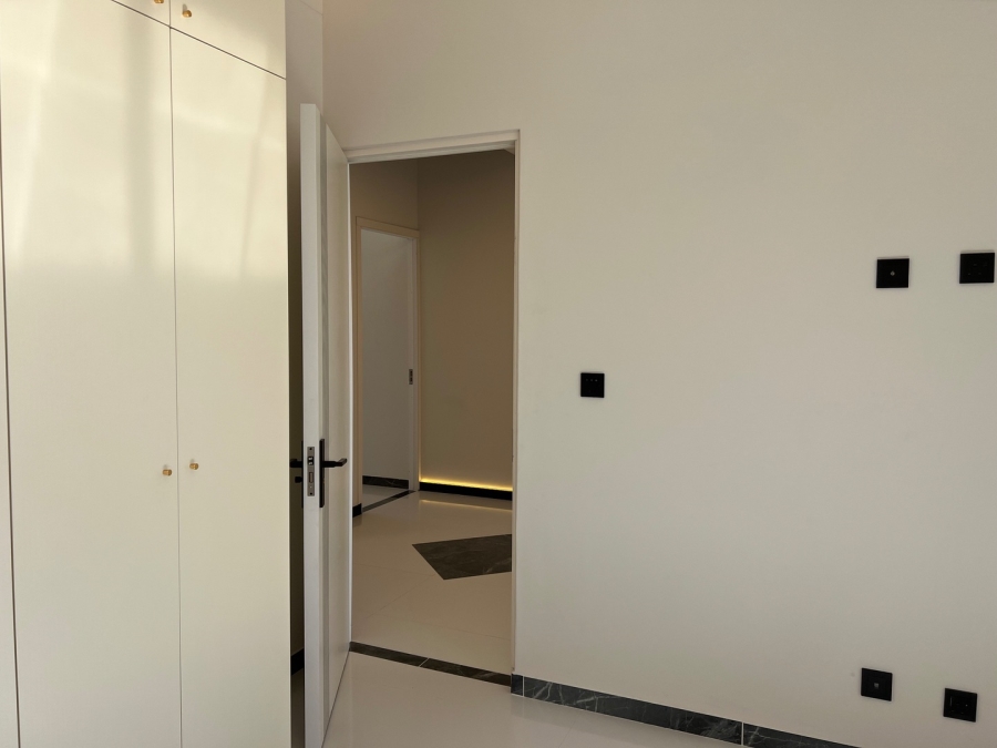 4 Bedroom Property for Sale in Sandown Western Cape